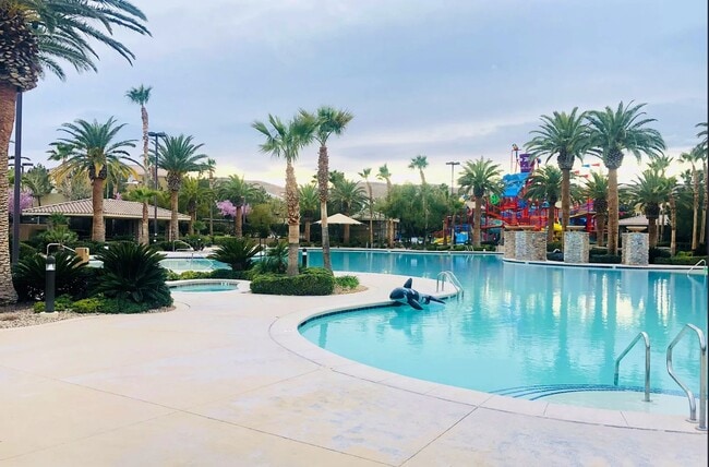 Building Photo - LUXURY LIVING • GOLF COURSE VIEW • GUARD-GATED COMMUNITY