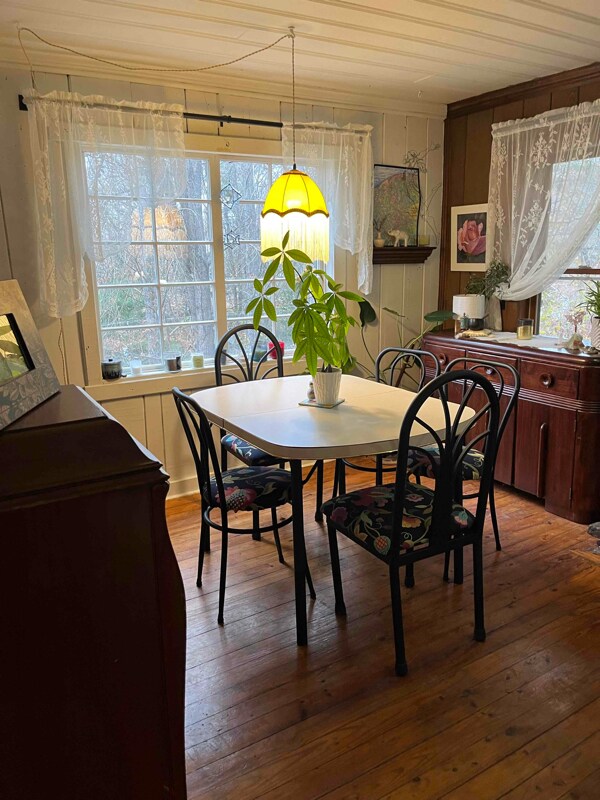 Building Photo - 12 Laurel Terrace