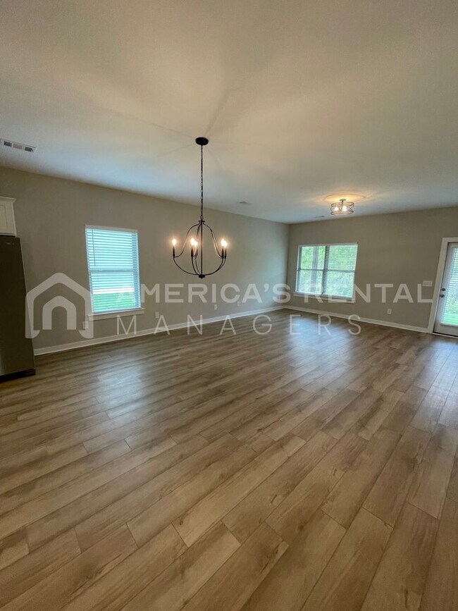 Building Photo - Home for Rent in Tuscaloosa, AL!!! View with 48 Hours Notice!  DEPOSIT PENDING!!