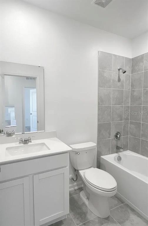 Building Photo - 2562 Skyline Lp