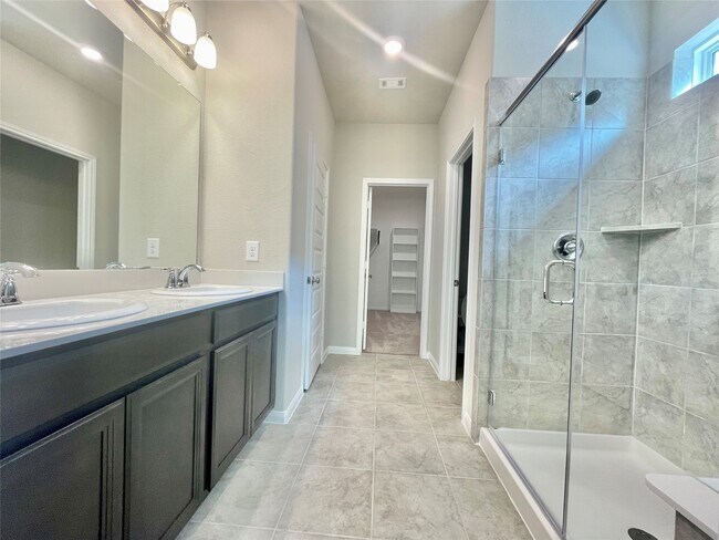 Building Photo - 17526 Rosette Grass Dr