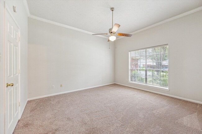 Building Photo - 6114 Fox Wind Ct