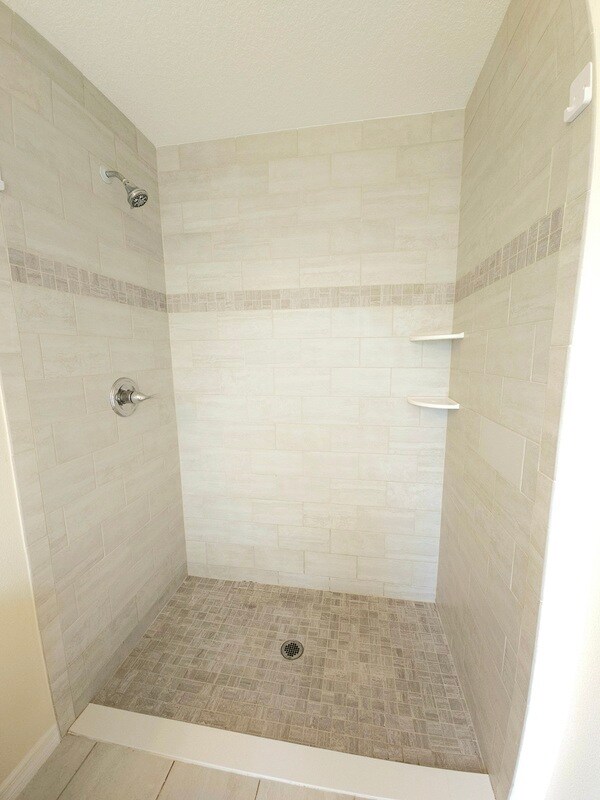 Building Photo - 15041 SE 93rd Ct