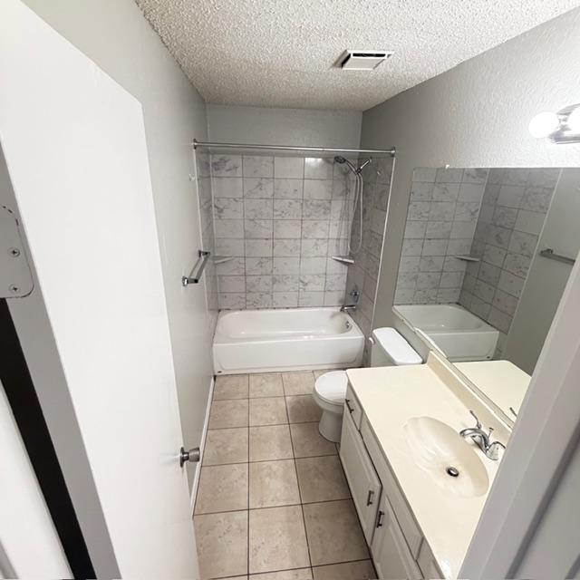 Building Photo - 1401 Panola Dr