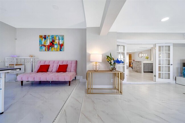 Building Photo - 241 Oceanic Ave