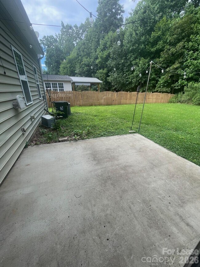 Building Photo - 13606 Delstone Dr