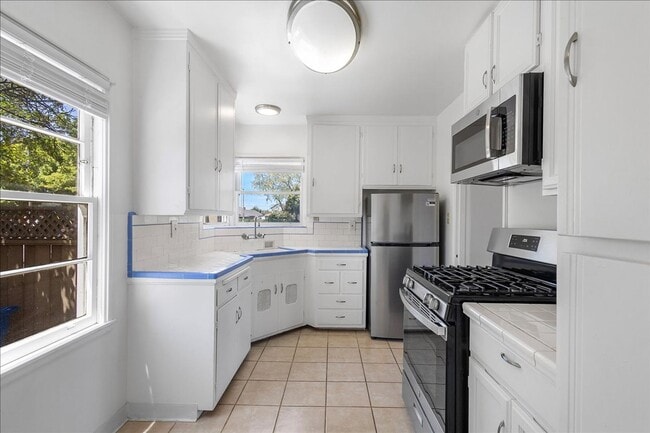 Building Photo - 1547 8th St