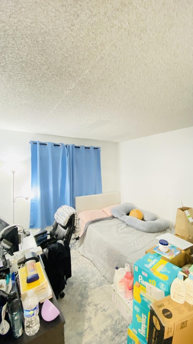 Building Photo - 3274 Coral Ridge Dr