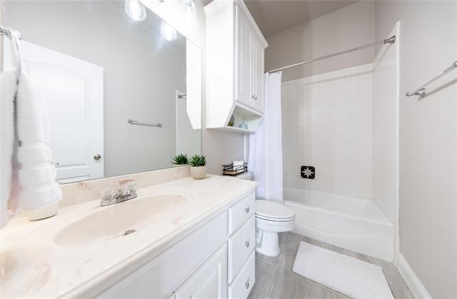 Building Photo - 801 Dickerson Cir