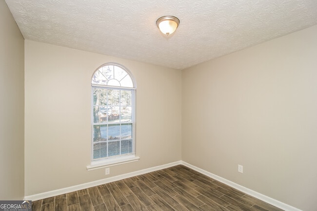 Building Photo - 10416 Larrack Ct