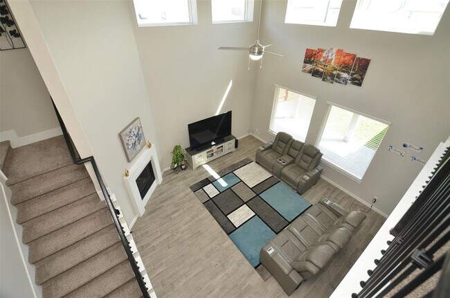 Building Photo - 28615 Halle Ray Dr