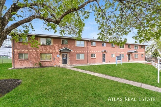 Building Photo - 9955 W 59th Pl