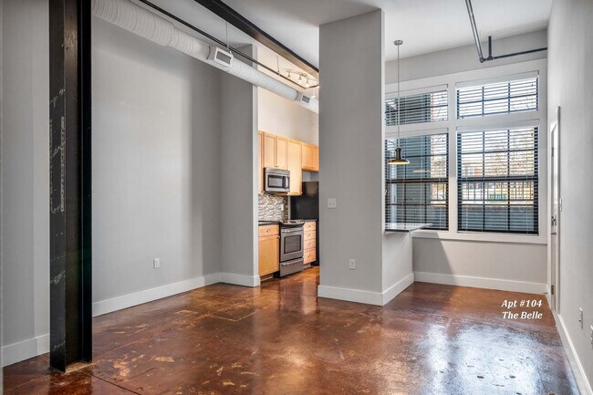 Interior Photo - Landmark at 1700 Apartments