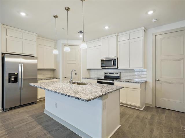 Building Photo - 543 Eiseley Dr