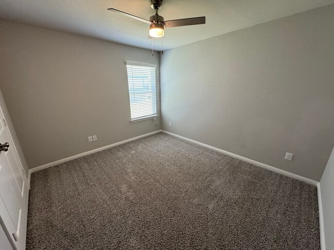 Building Photo - 938 James Parker Cir