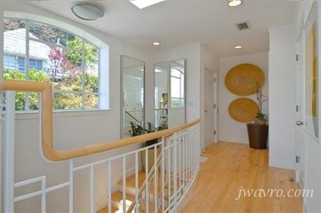 Building Photo - 1442 Kearny St