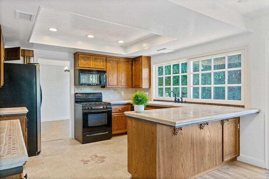 Building Photo - 2719 Granvia Pl