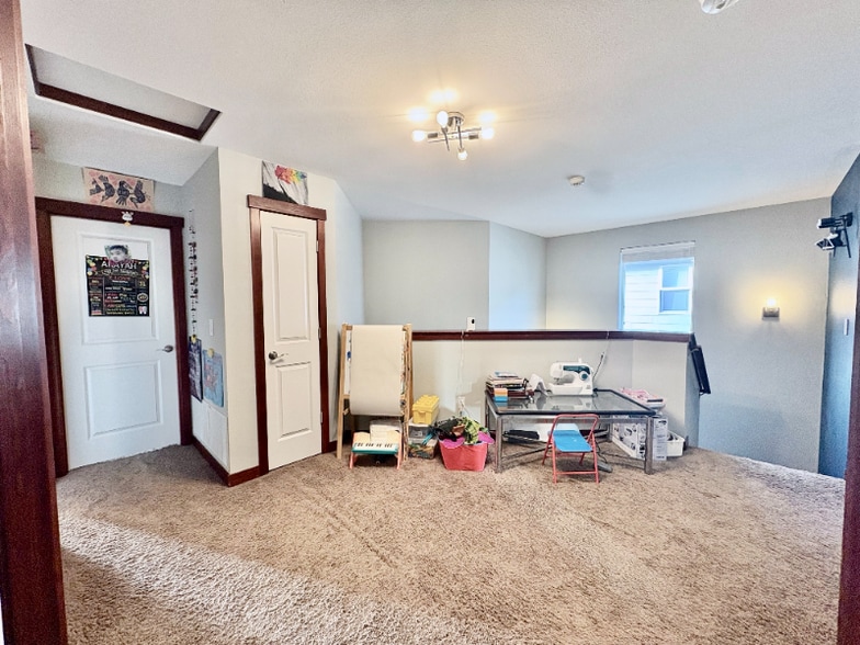 Building Photo - 18503 41st Dr SE