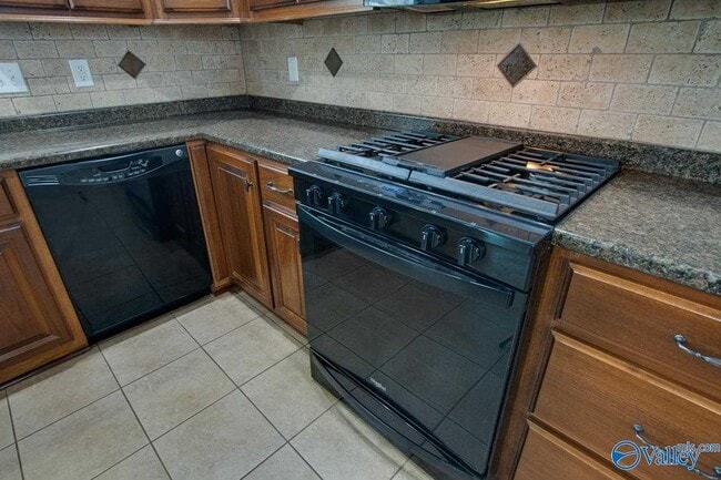 Building Photo - 25751 Caldera Dr