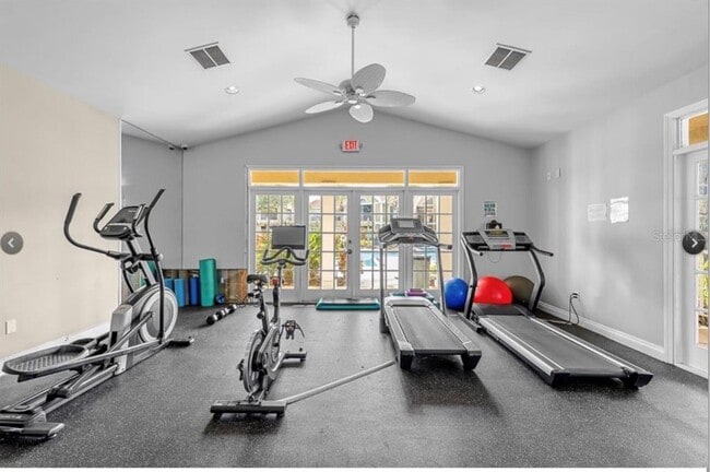 Building Photo - 9481 Highland Oak Dr