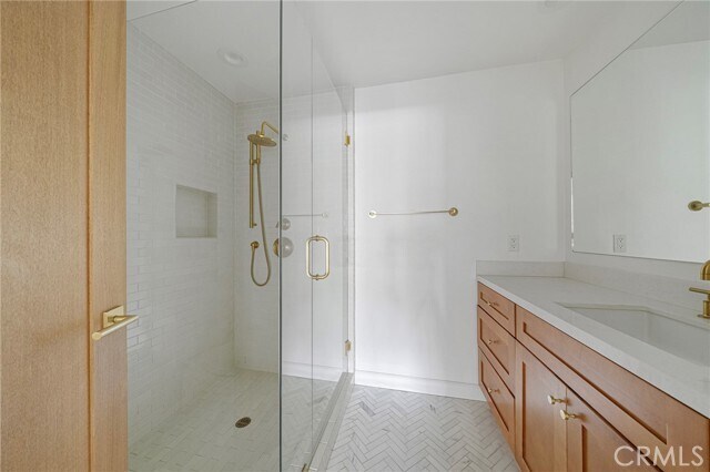 Building Photo - 420 S Madison Ave