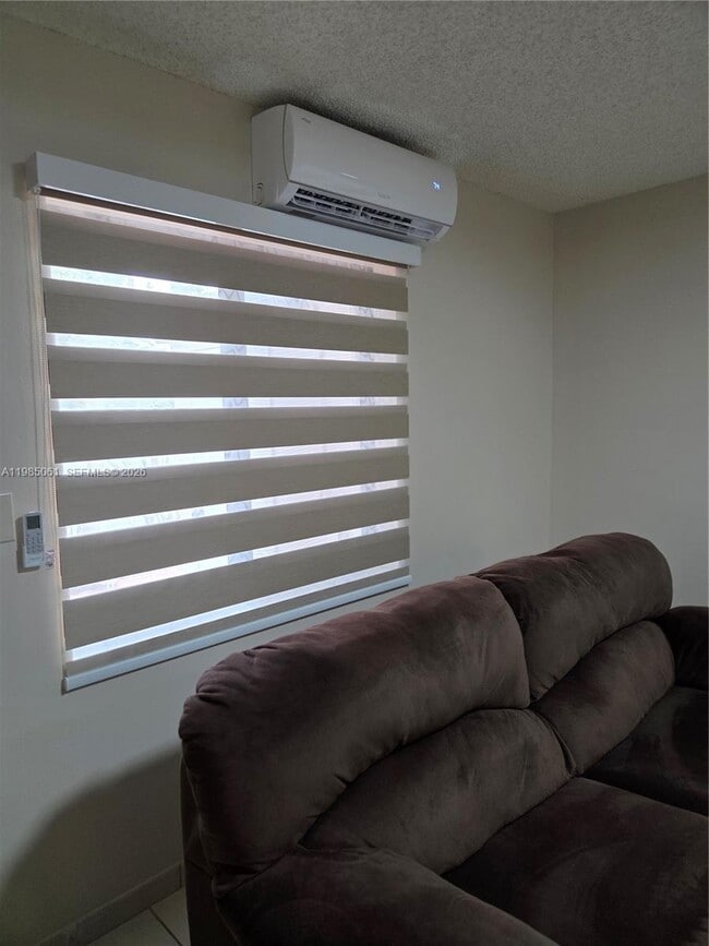 Building Photo - 2931 SW 135th Ave