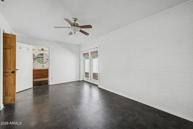 Building Photo - 6732 E 6th St