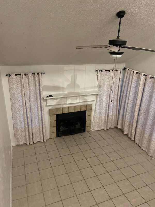 Building Photo - 10636 Wessex Dr