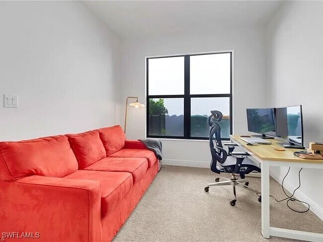 Building Photo - 9011 Madrid Cir