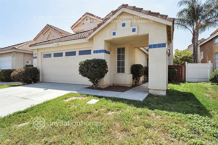 Building Photo - 15535 Saldana Ct