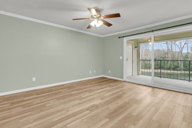 Building Photo - Charming 2BR/2BA Condo with Water Views in Sought-After Montclair – Mount Pleasant, SC