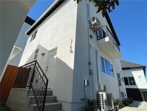 Building Photo - 315 N Alvarado St