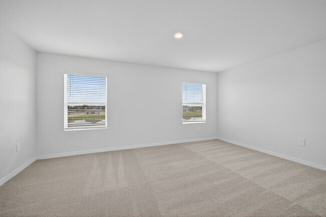 Building Photo - New 3 Bed Townhouse!