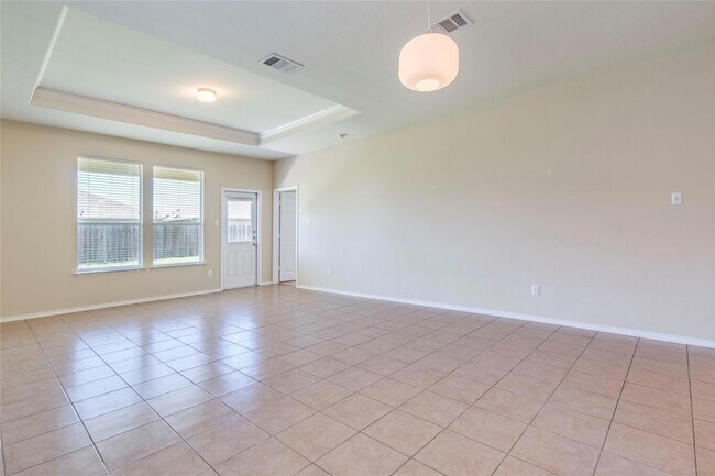 Building Photo - 141 Marcheeta Way