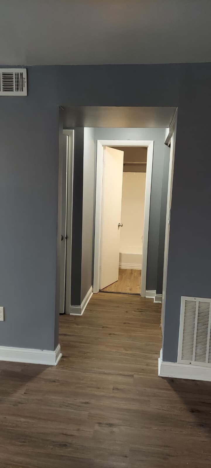 Building Photo - 3415 5th St SE