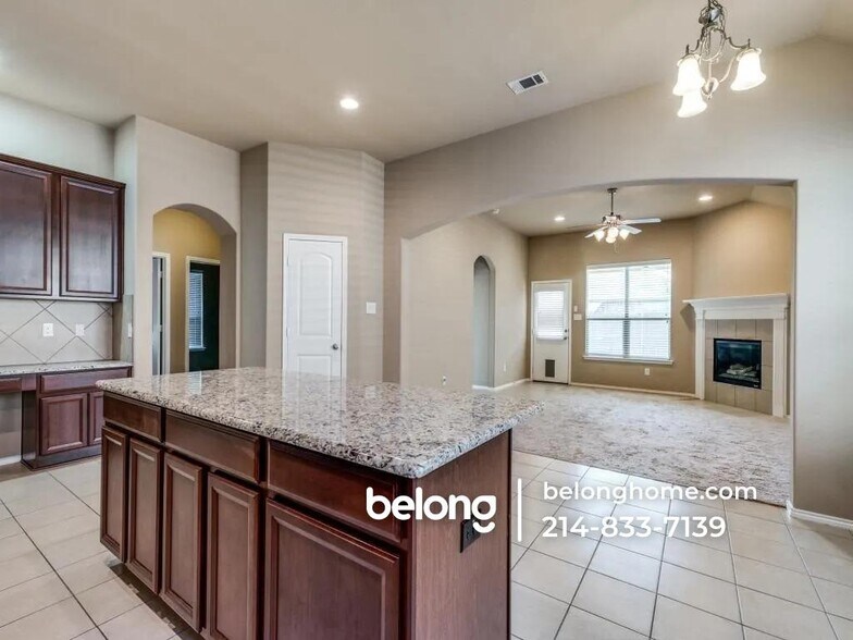 Building Photo - 11608 Netleaf Ln