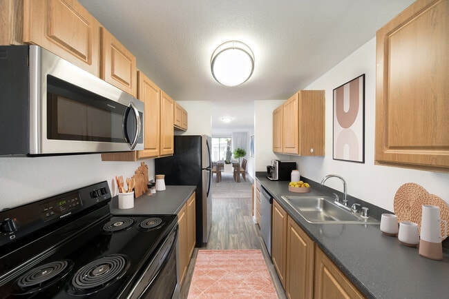 Kitchen - Honey Creek