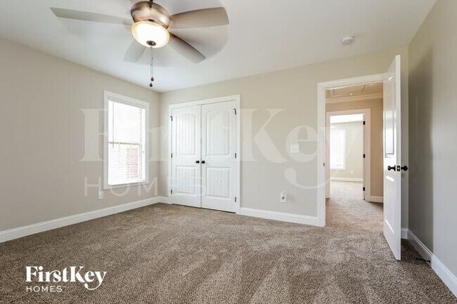 Building Photo - 3087 Cameron Village Ct
