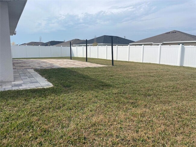 Building Photo - 112 Oakwood Ct