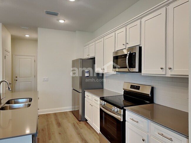 Building Photo - 1084 Grafton Ridge Dr