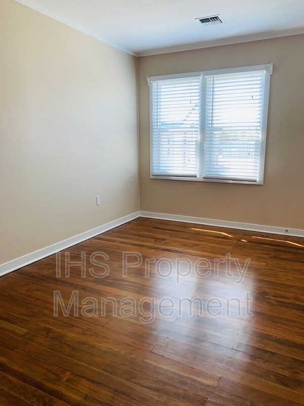 Building Photo - 1410 Williams Blvd