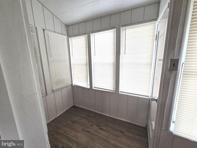 Building Photo - 5852 Pentridge St