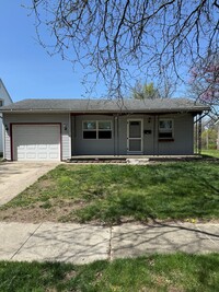 Building Photo - 645 N Detroit St