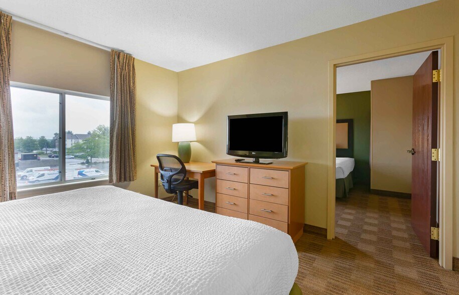 Building Photo - Furnished Studio-Findlay - Tiffin Avenue