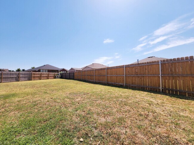 Building Photo - 18001 Montoro Way