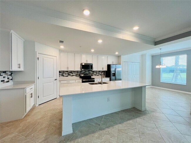 Building Photo - 14184 Heritage Landing Blvd