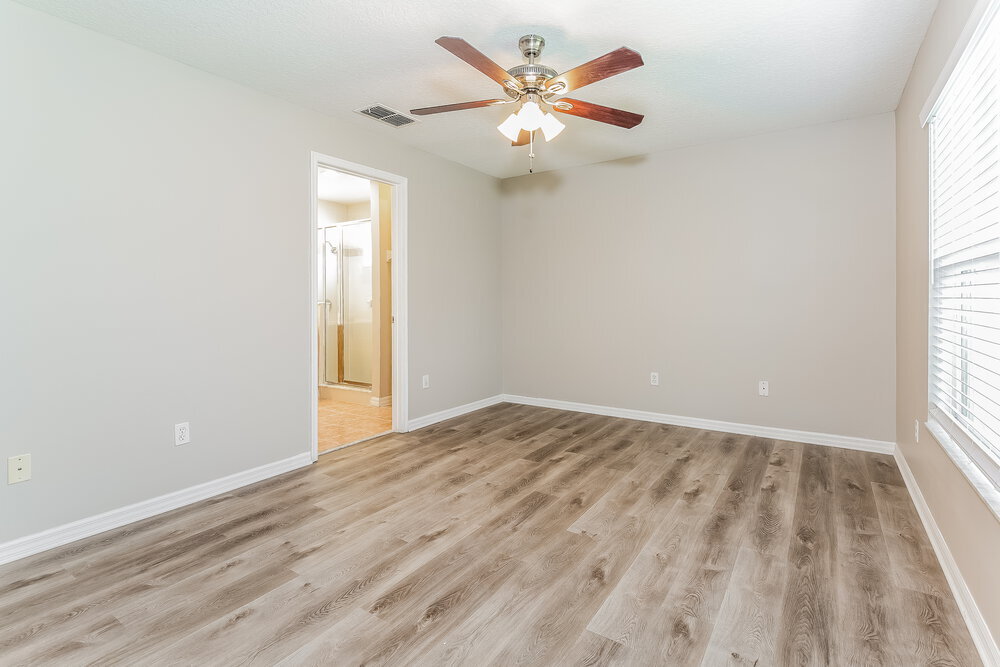 Building Photo - 2221 Heathwood Cir