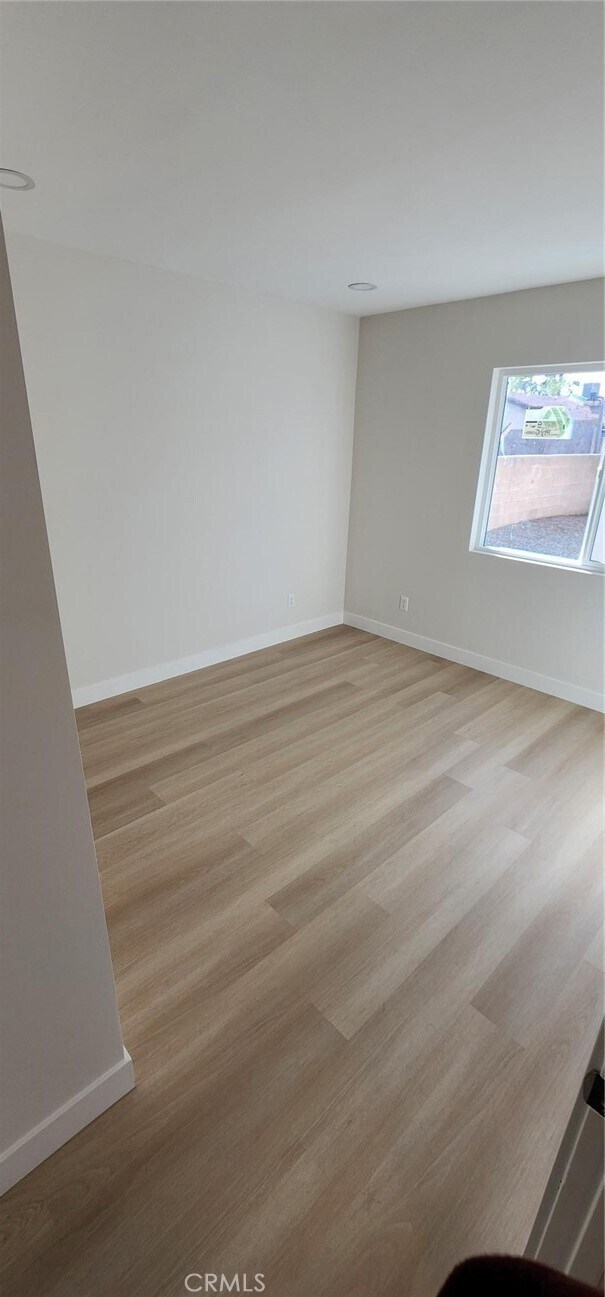 Building Photo - 3168 Sanchez St N