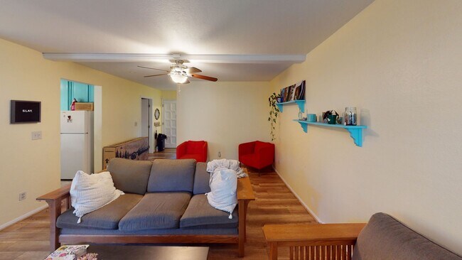 Building Photo - *DEPOSIT PENDING* 3 bed, 2.5 Bath Townhome Near Cal Poly!