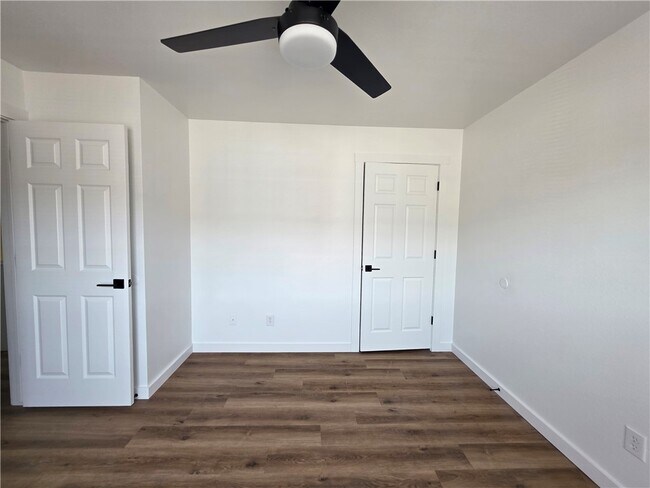 Building Photo - 2300 SE Jayel Terrace